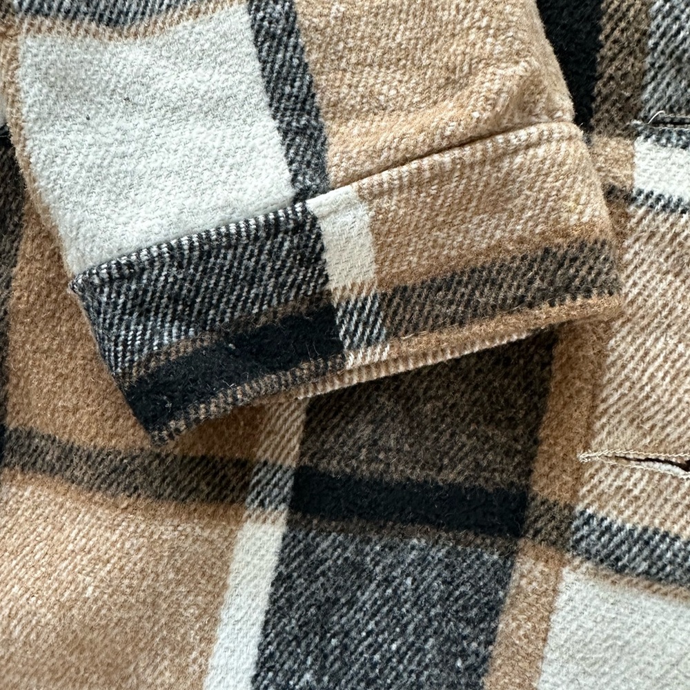Oversized Flannel - Picture 3 of 5